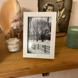 Artist photography in White ikea Photo Frame